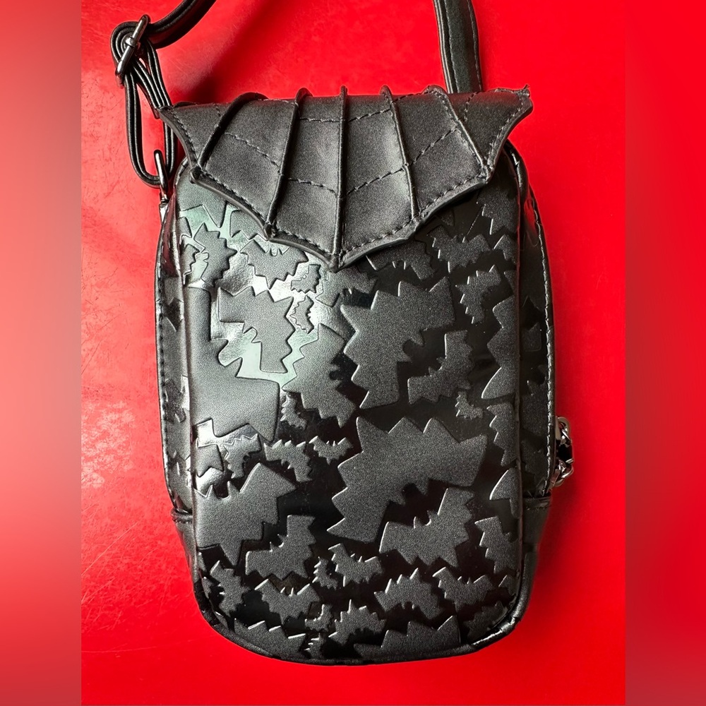 Dark Mother Batpack - Event Edition crossbody bag